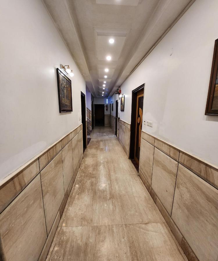Capital O 6408 Hotel Delhi Heart Nové Dillí Exteriér fotografie