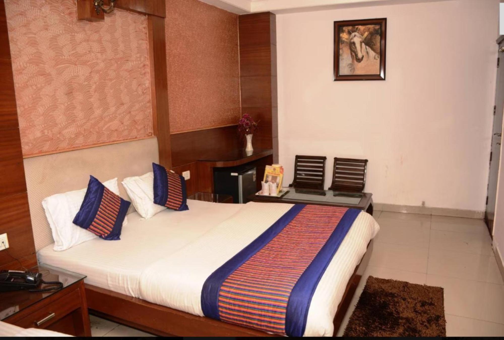 Capital O 6408 Hotel Delhi Heart Nové Dillí Exteriér fotografie