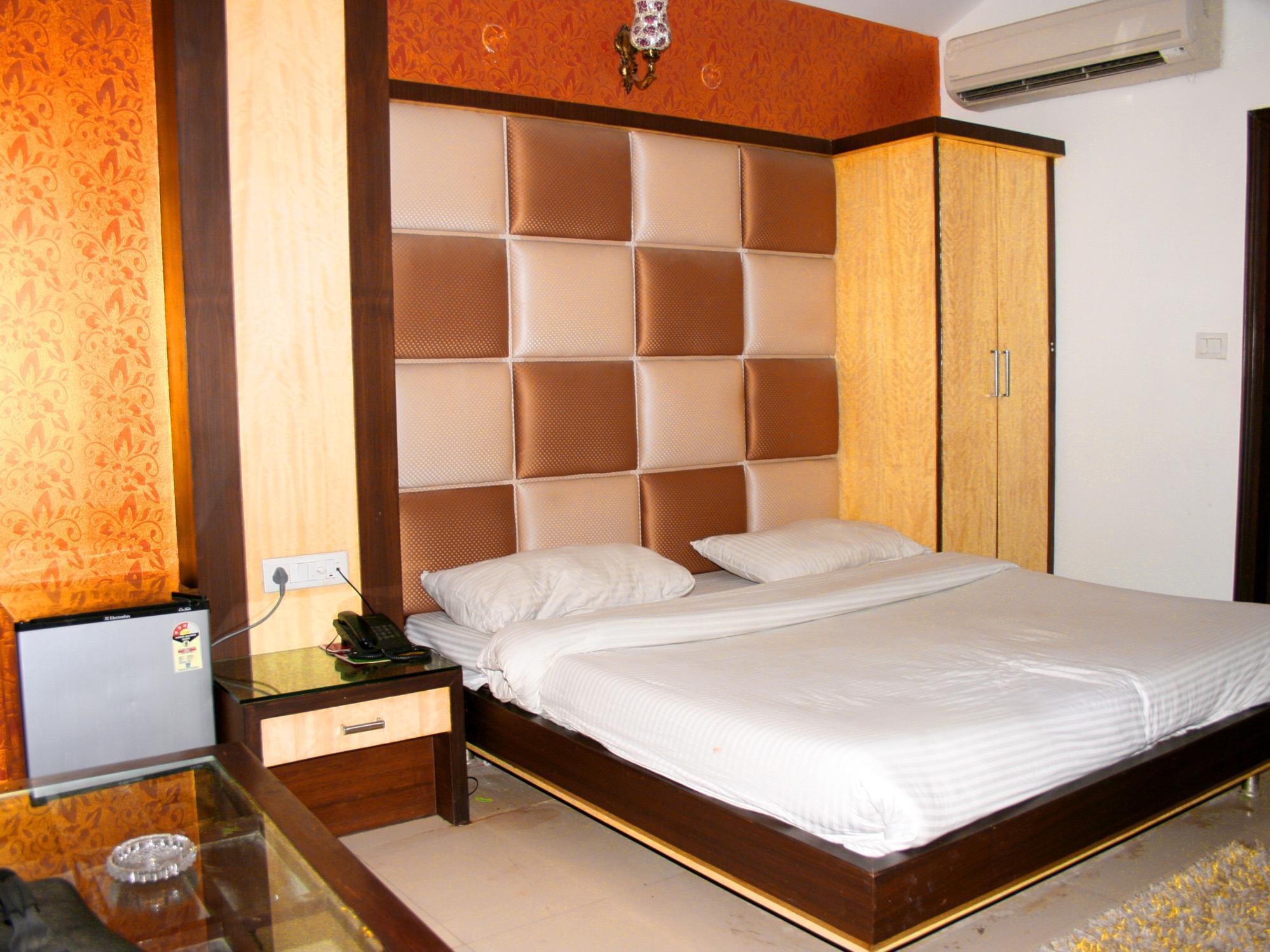 Capital O 6408 Hotel Delhi Heart Nové Dillí Exteriér fotografie