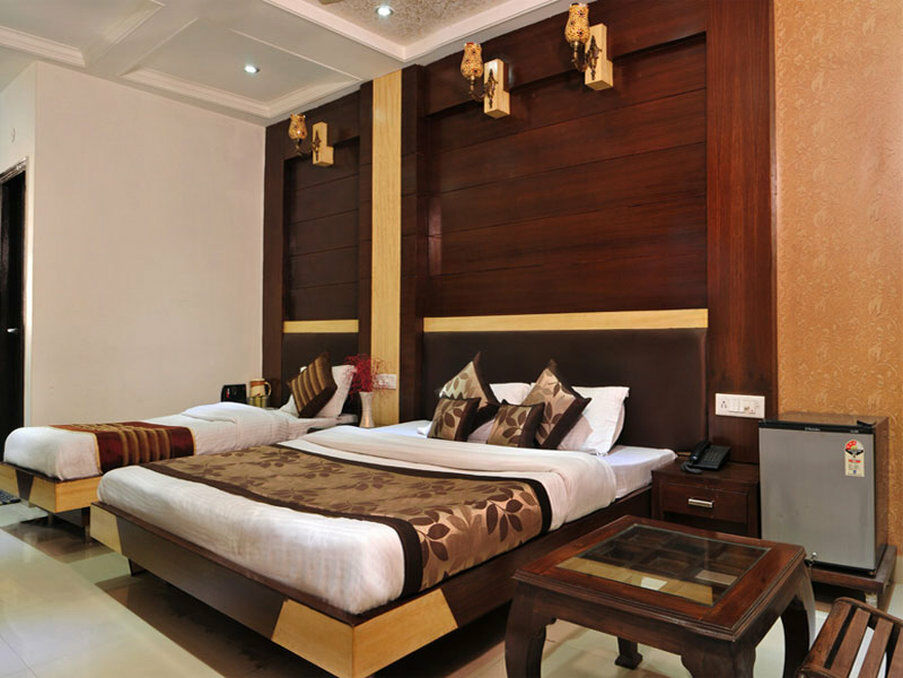 Capital O 6408 Hotel Delhi Heart Nové Dillí Exteriér fotografie