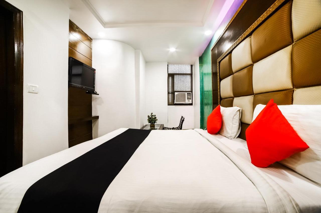 Capital O 6408 Hotel Delhi Heart Nové Dillí Exteriér fotografie